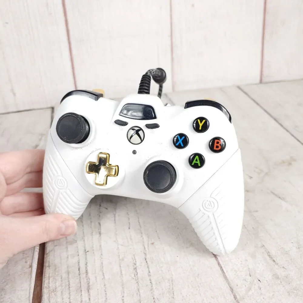 Xbox One Controller Lot of 3 for PARTS OR REPAIR - UNTESTED Wireless + Wired